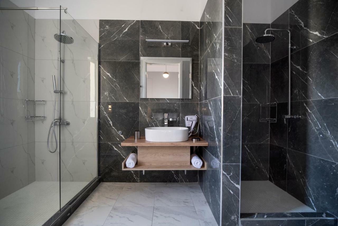 أثينا Plaka Arch Suites الغرفة الصورة
